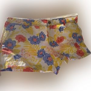 NWT Old Navy Colorful Floral Shorts
